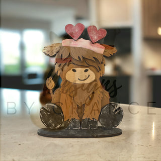 Take and Make - Highland Cow Shelf Sitter with 13 Interchangeable Hats